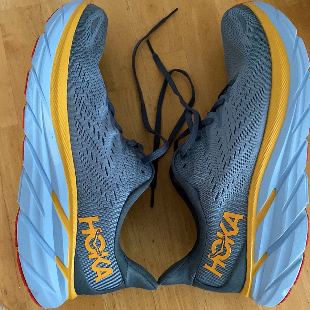 Hoka Clifton 8 Gem